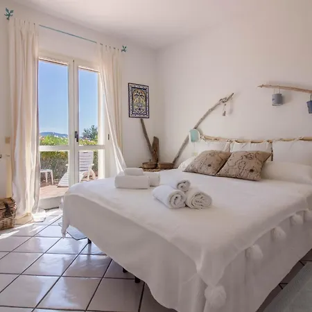 Guesthost - Charming Seaview Flat With Veranda! Cannigione