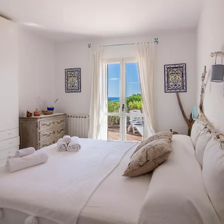 Guesthost - Charming Seaview Flat With Veranda! Cannigione