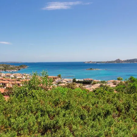 Guesthost - Charming Seaview Flat With Veranda! Lejlighed *